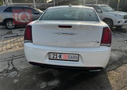 کرایسلەر 300